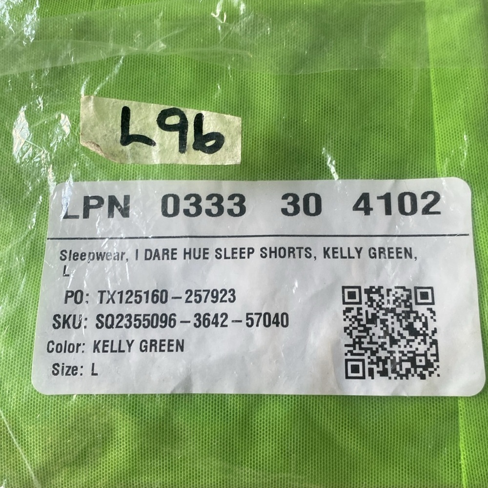 NWT Savage X Fenty I DARE HUE MESH SLEEP SHORT Kelly Green L - Picture 5 of 5